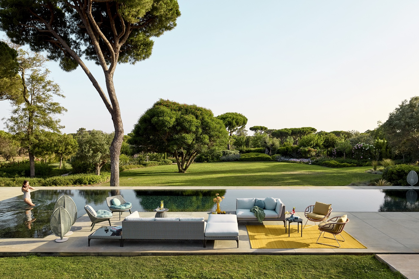 KIDA Outdoor Footstool Tabouret Dedon