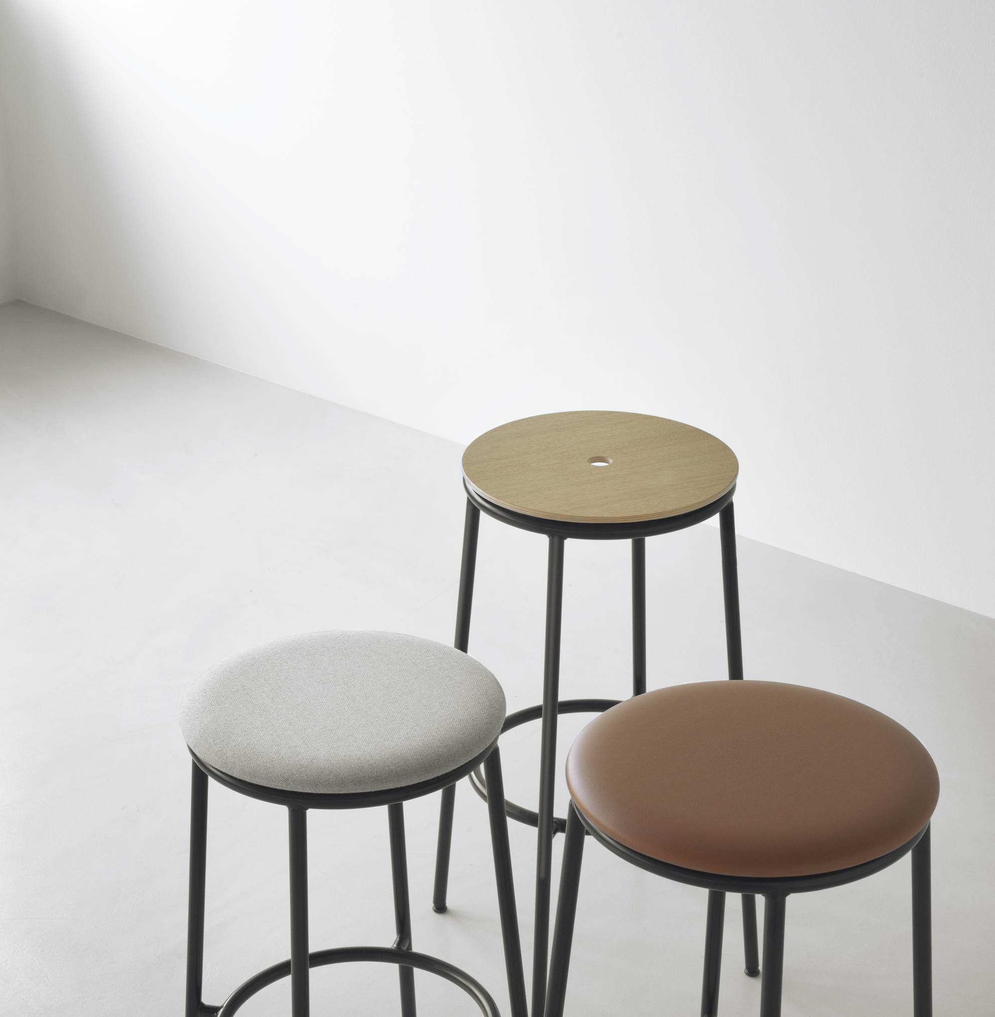 Circa Barstool H 65 cm Tabouret de bar Normann Copenhagen