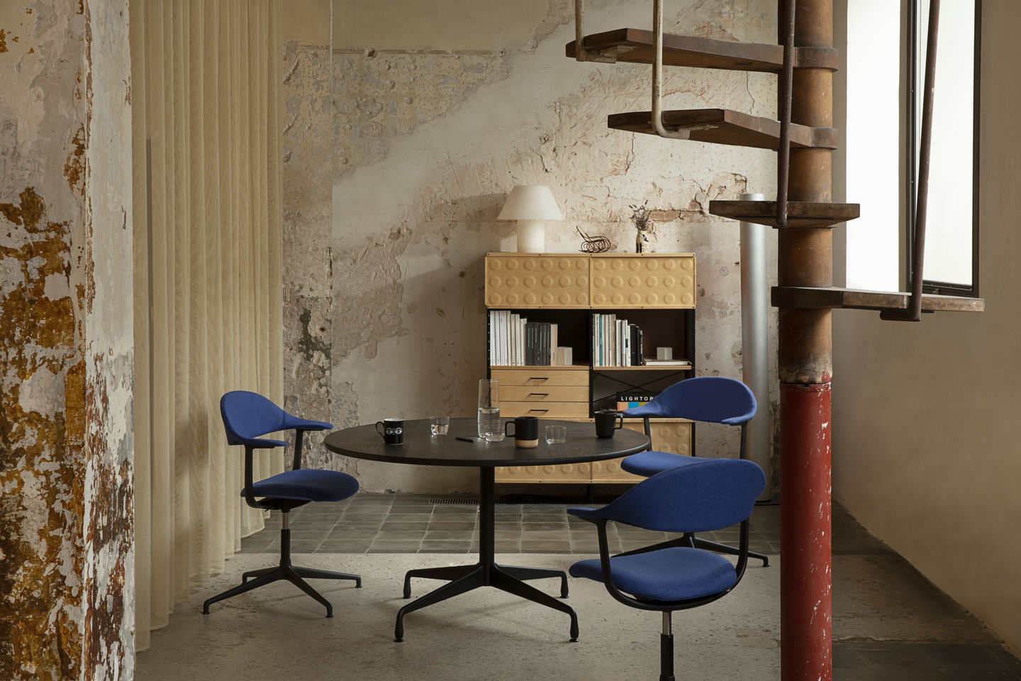 Mynt dossier et assise plastique Chaise de bureau Vitra