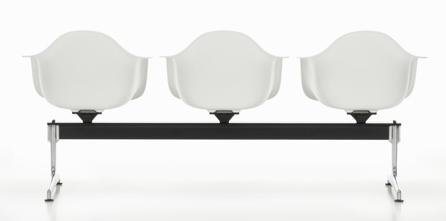 Eames Plastic Armchair RE sur traverse Vitra