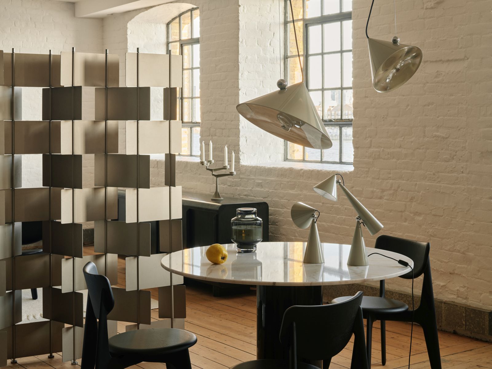 Pose Task Light LED Lampe de table Putty Tom Dixon