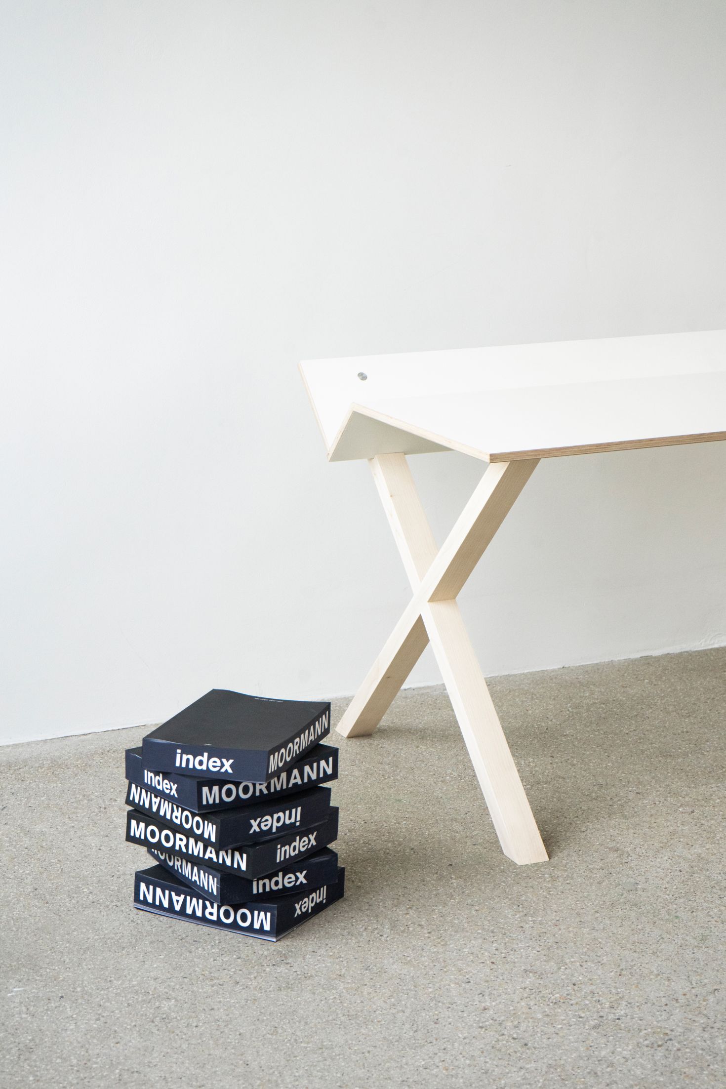 Kant bureau Nils Holger Moormann