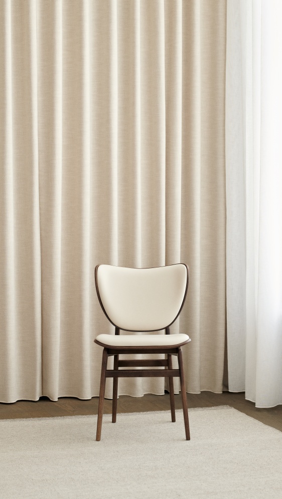 Elephant Dining Chair Chaise rembourrée à l'avant Norr11 Elephant Dining Chair Chaise rembourrée à l'avant Norr11