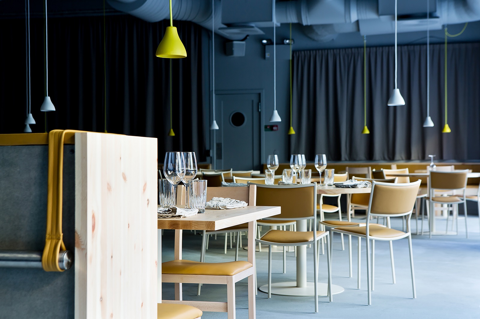 w131 Bell lampe suspendue wästberg