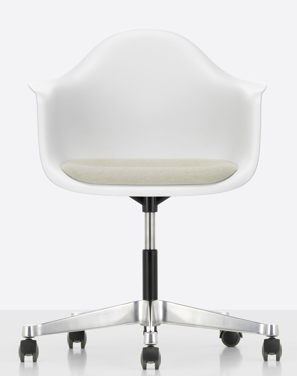 Eames Plastic Arm Chair PACC avec coussin d'assise Vitra