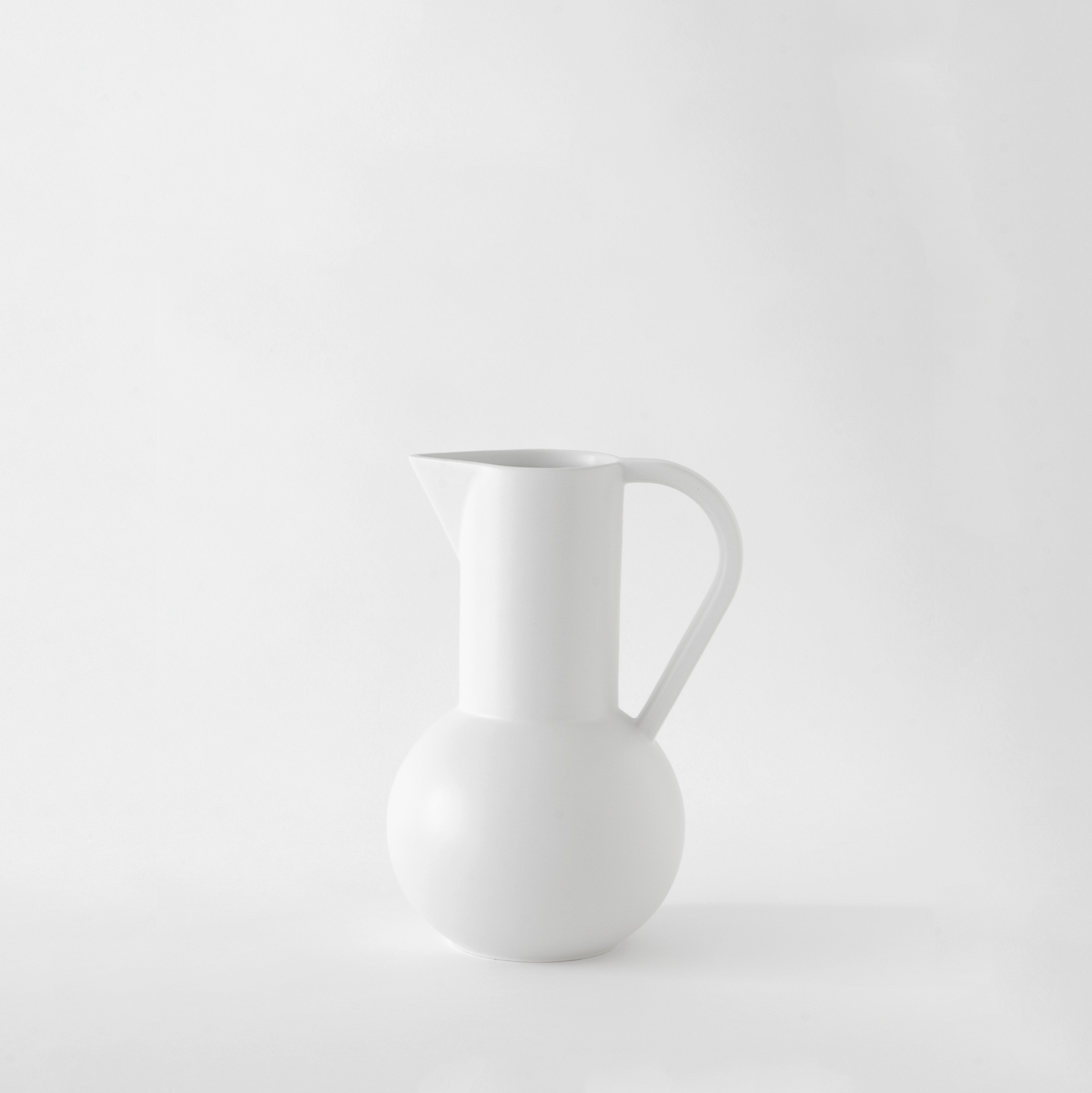 Small Jug Cruche petite raawii gris vaporeux OFFRE SPECIALE