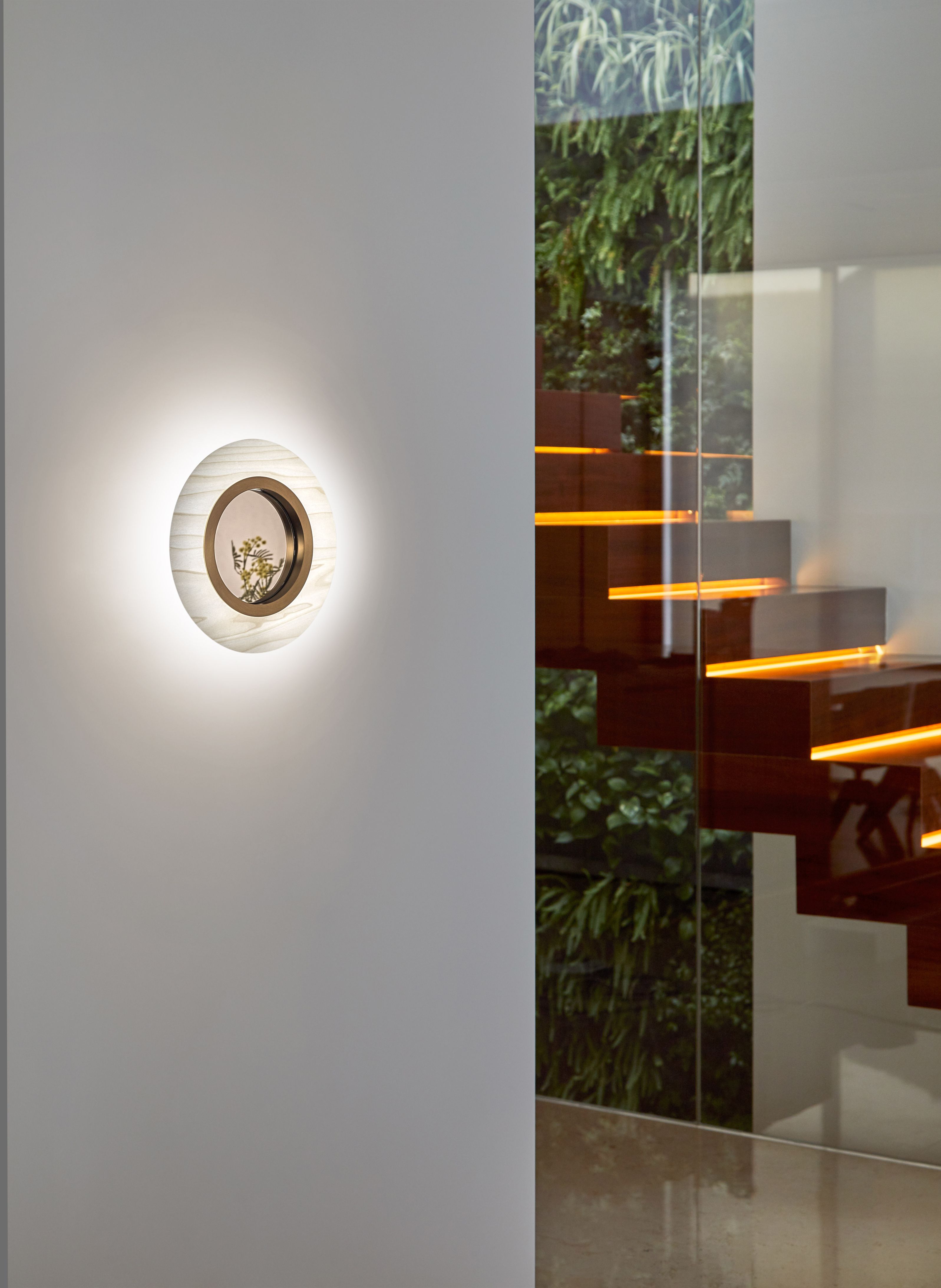 Lens LED Applique Murale Round Anneau métallique en or LZF Lamps