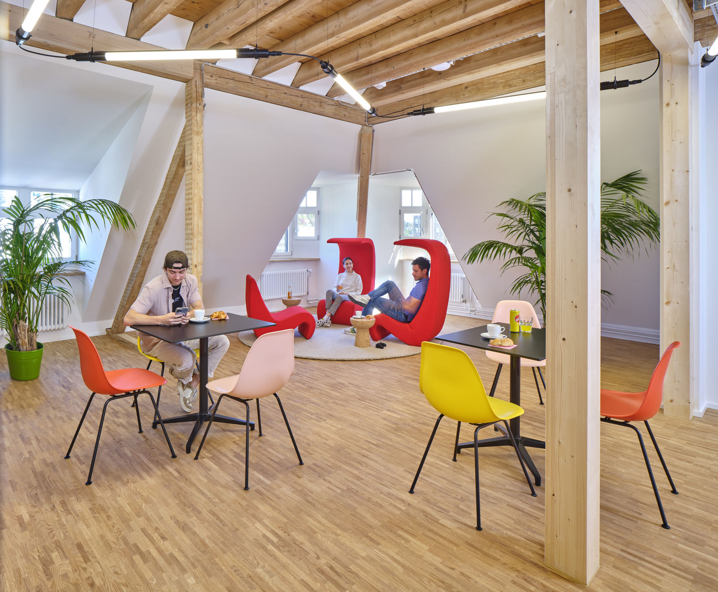 Eames Plastic Side Chair DSX chaise Vitra