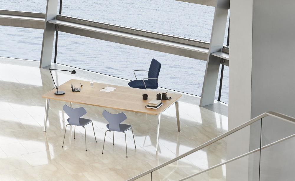 AQ01 Table lamp Lampe de table Fritz Hansen