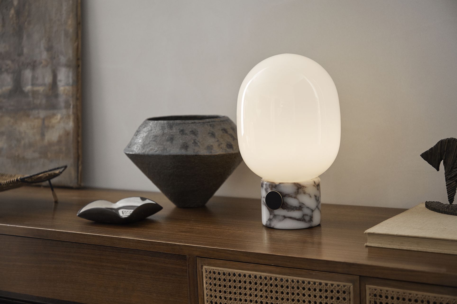 JWDA Lampe de table Large Travertine Rouge Audo Copenhagen