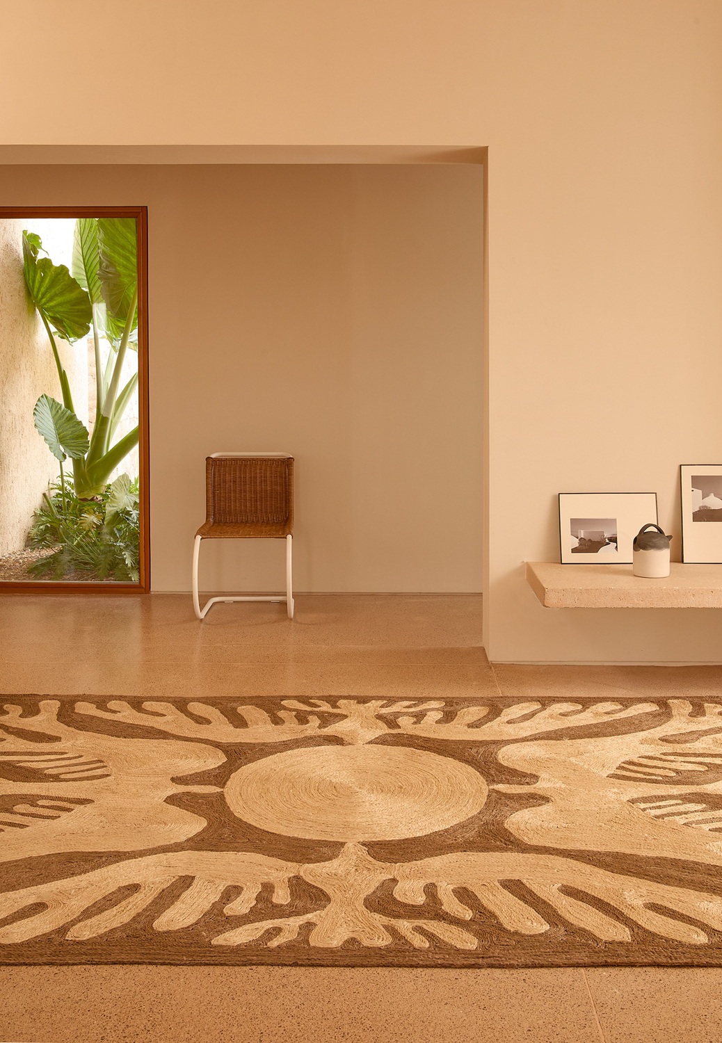 Lucia Eames Sunbirds Tapis Charcoal Nanimarquina