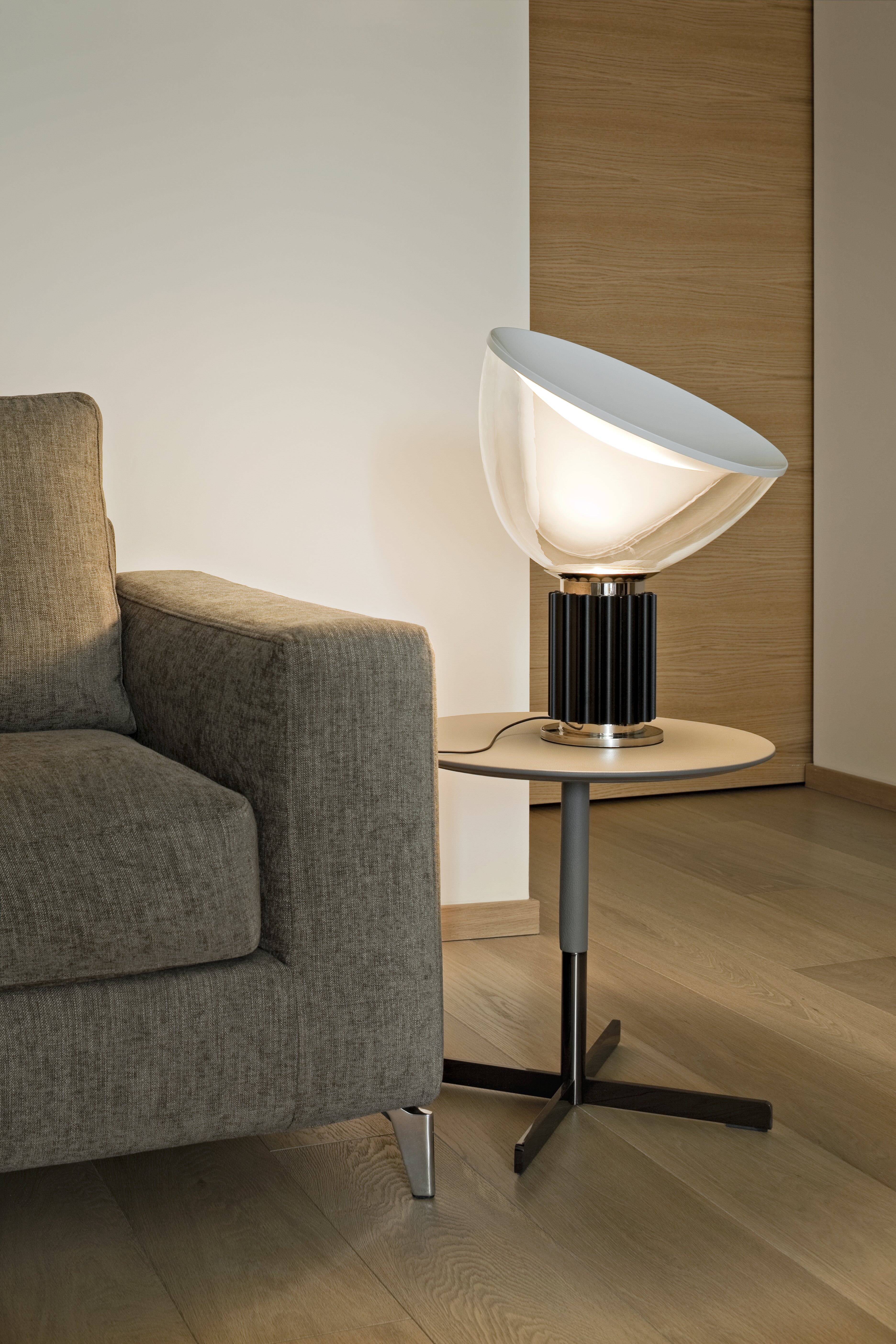 Lampe de table Taccia Small LED Flos
