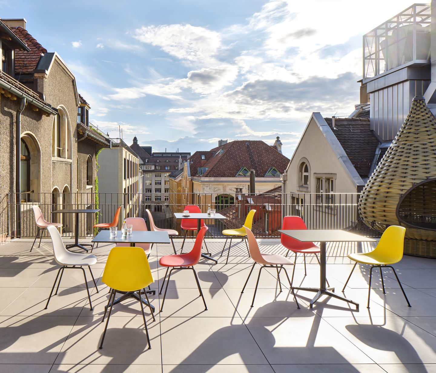 Eames Plastic Side Chair DSX chaise Vitra