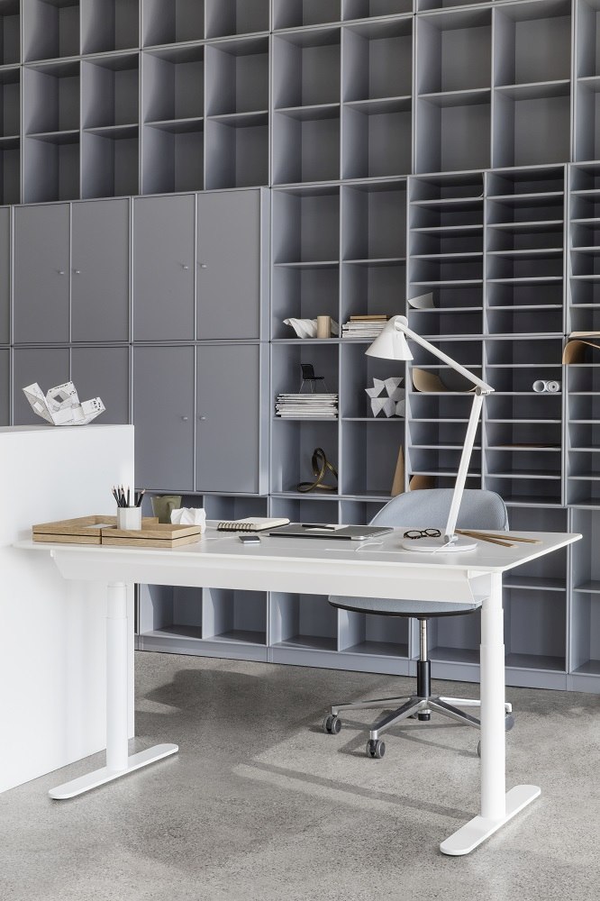 HiLow 2 Table de travail avec plateau coulissant Montana