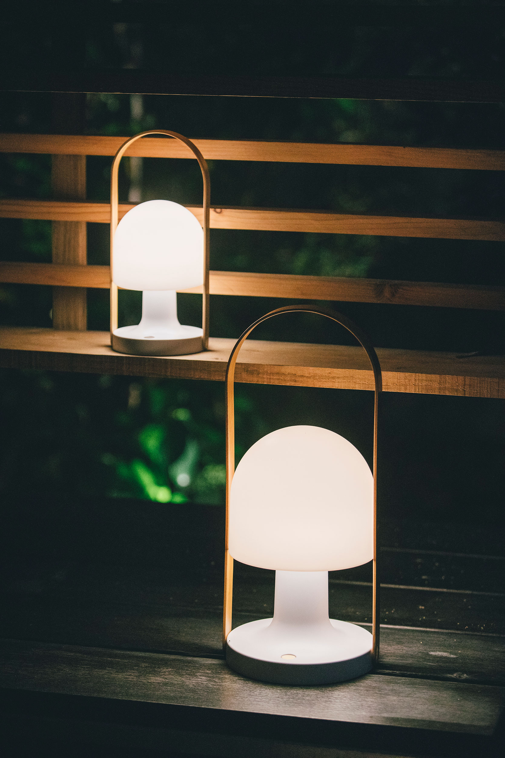 FollowMe Plus lampe de table à piles rechargeables Marset