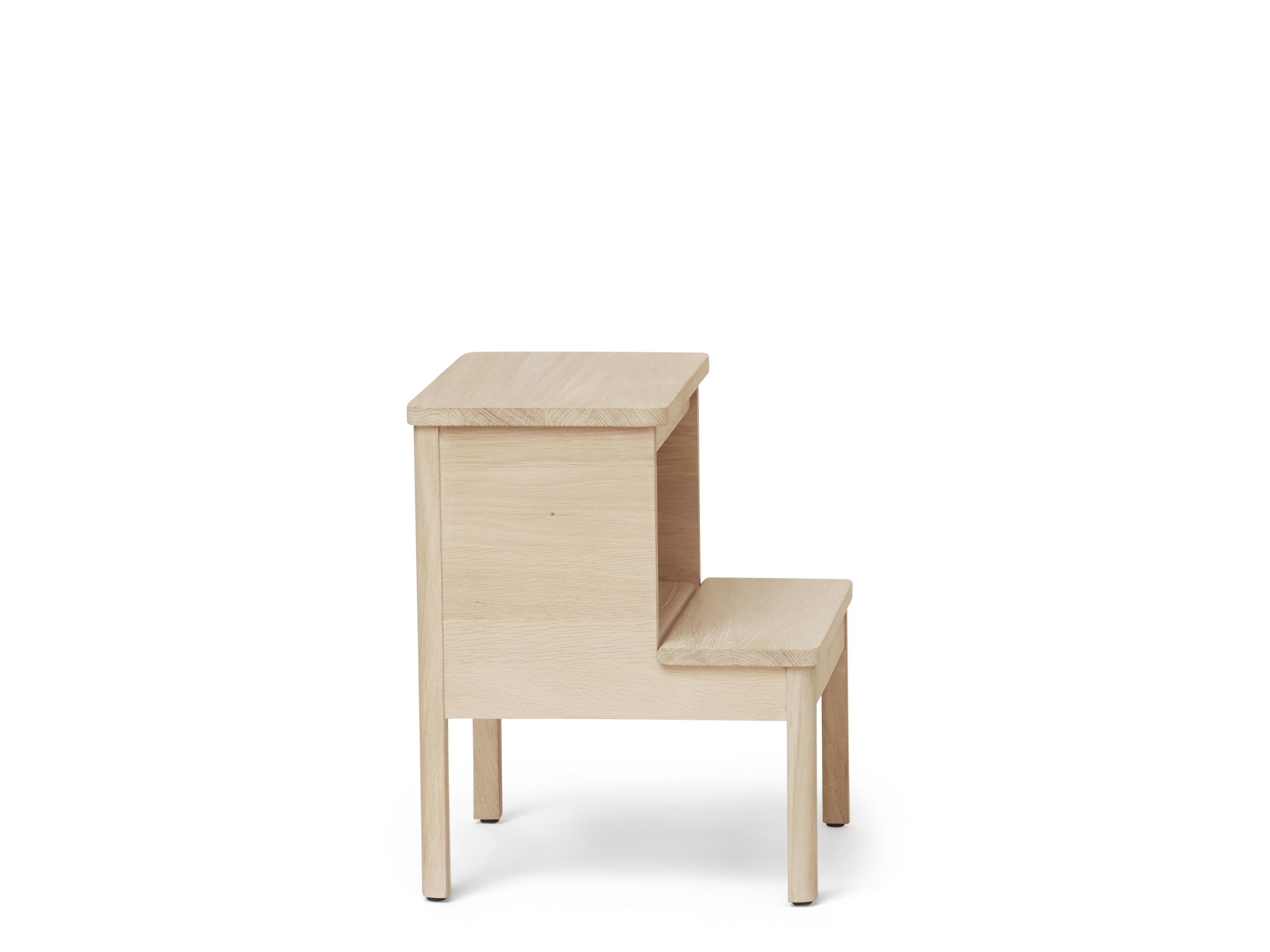 A Line Tabouret marchepied chêne blanc huilé Form & Refine