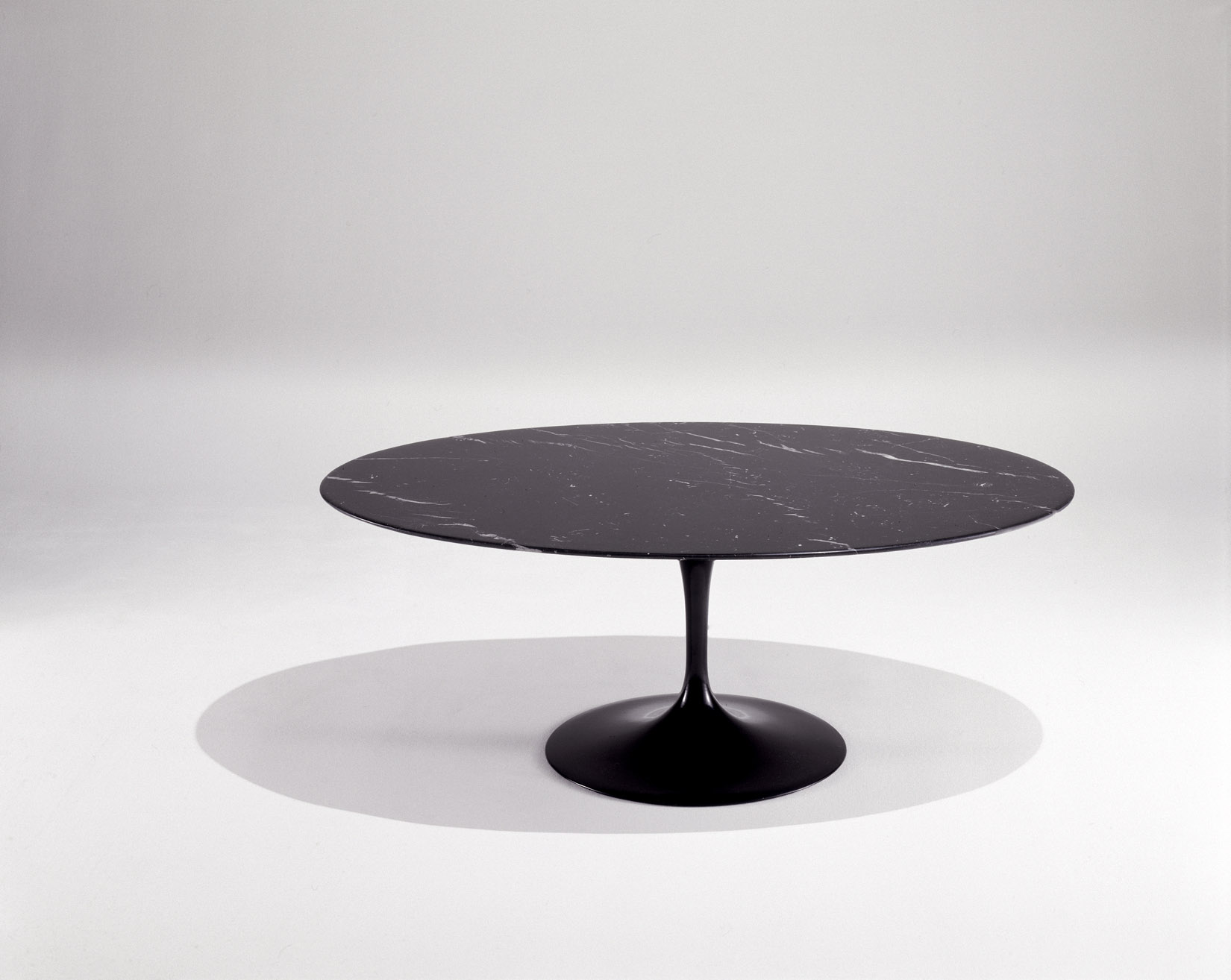 Saarinen table à manger ronde Knoll International