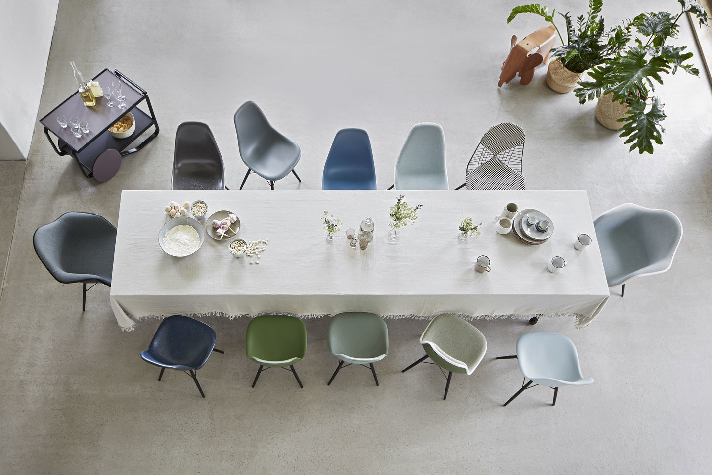 Eames Plastic Side Chair DSW Chaise Vitra Frêne couleur miel - Gris clair