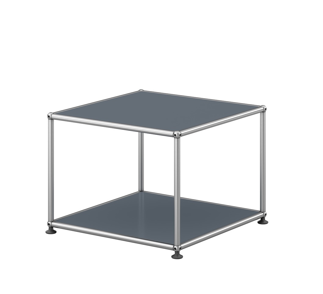 USM Haller Beistelltisch in Mittelgrau, offenes Design mit minimalistischem Stahlrohrgestell und zwei quadratischen Ablageflächen.