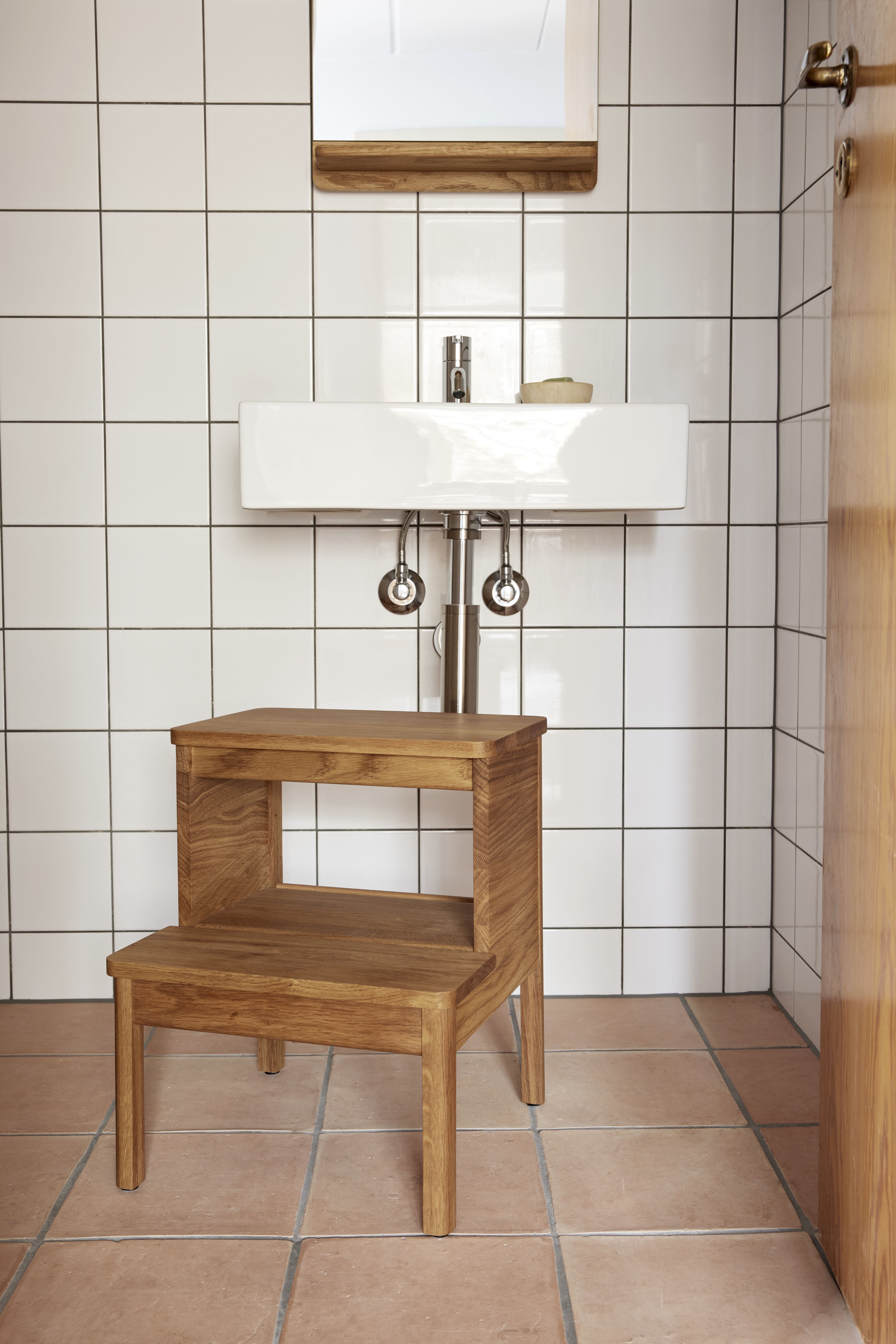 A Line Tabouret marchepied Form & Refine