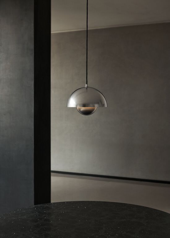 Suspension VP1 Flowerpot, édition anniversaire « Pewter » d'AndTradition