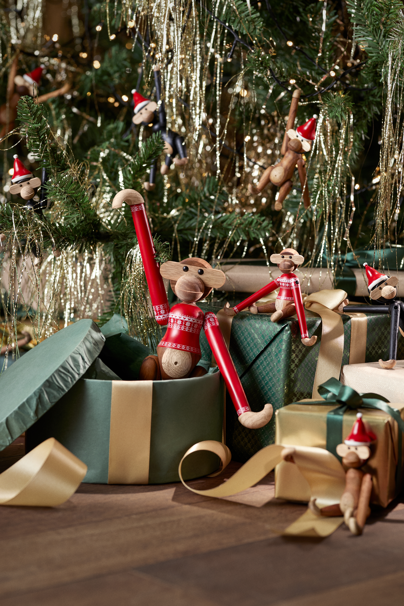 Christmas Jumper Singe 2024 petite figurine en bois Kay Bojesen