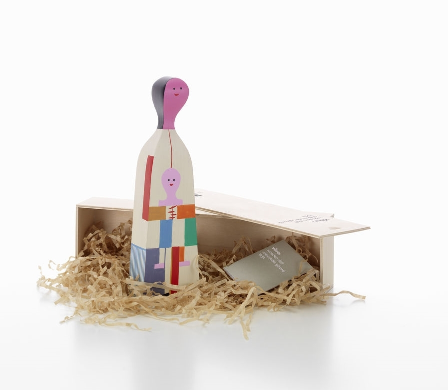 Wooden Dolls Bois figure Vitra No 4