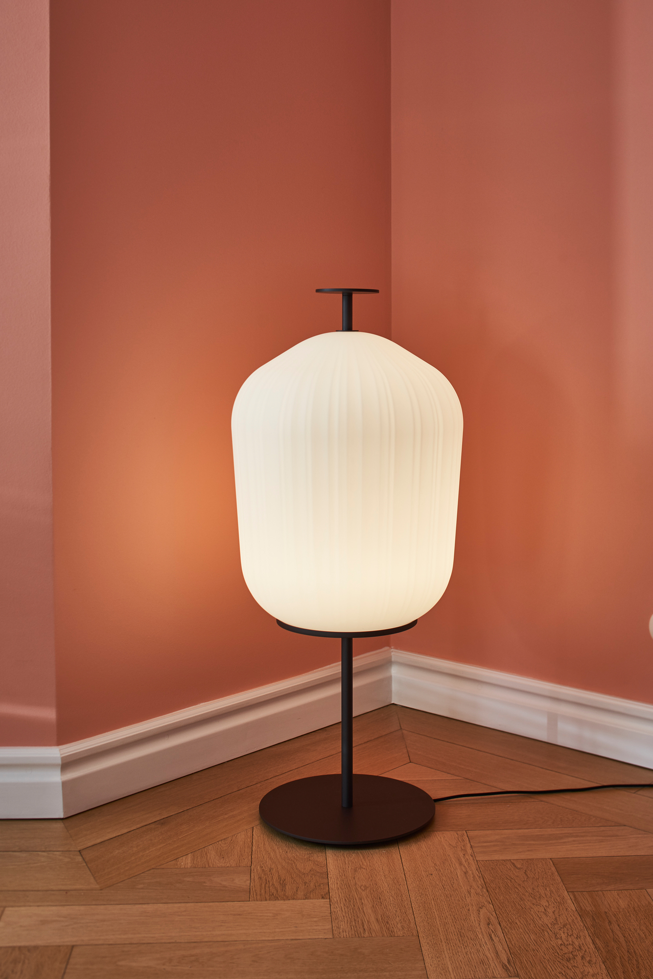 Plissée Floor Lamp Lampadaire ClassiCon