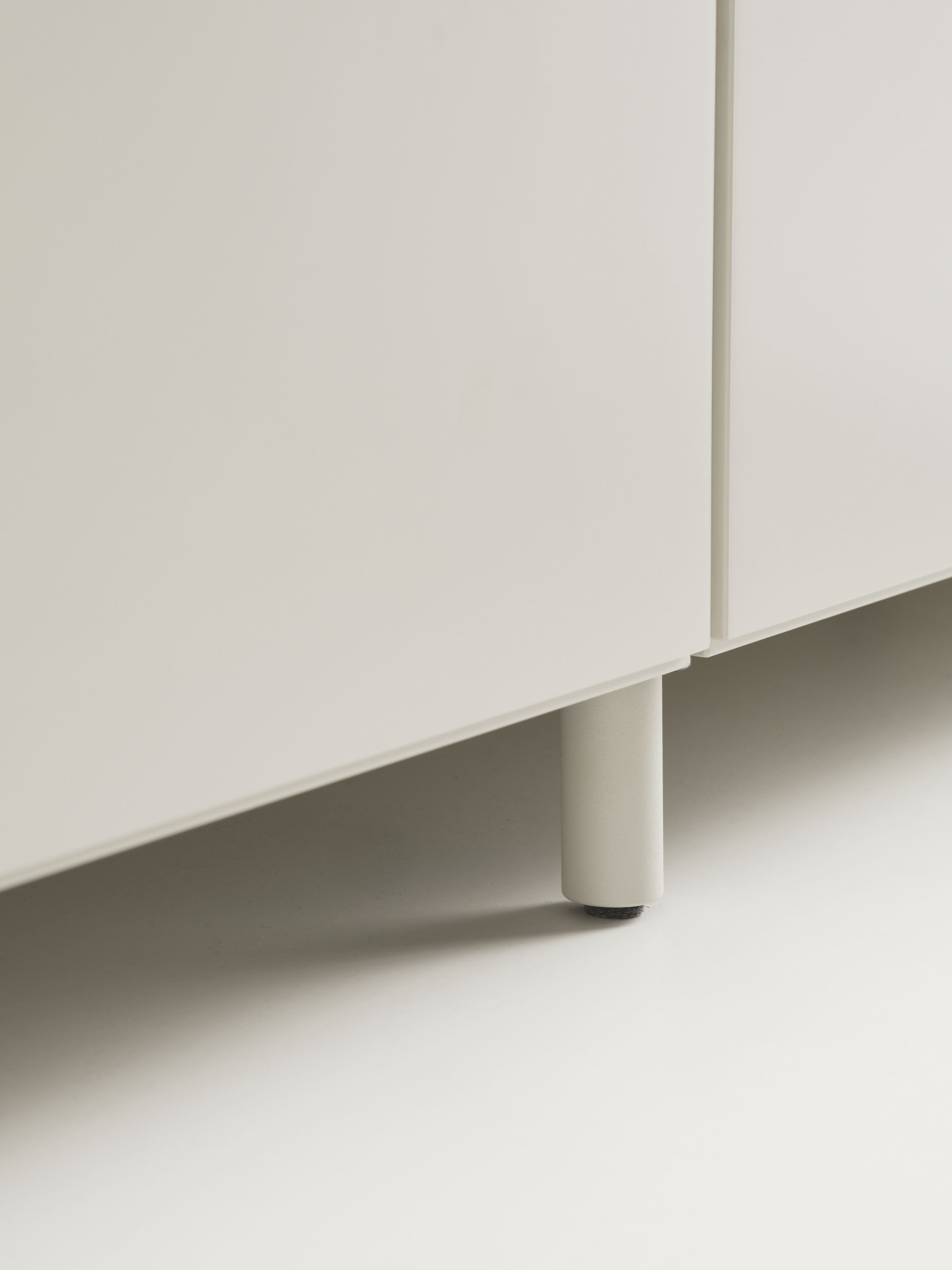 Relief Set de 4 pieds pour commode blanc String Furniture