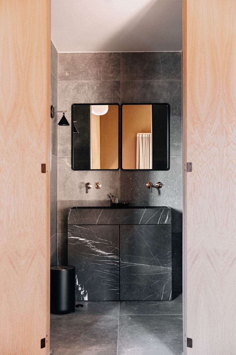 Norm Wall Mirror Rectanglar Wall mirror Audo