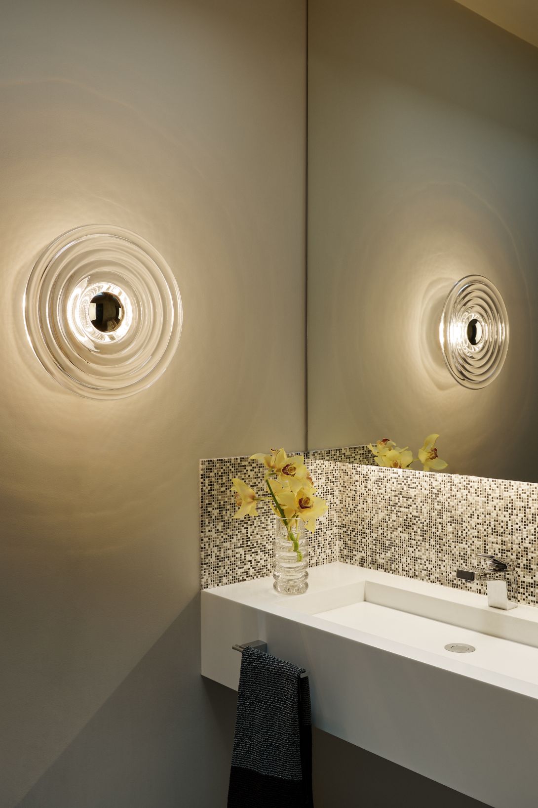 Press Surface Large Applique murale Tom Dixon