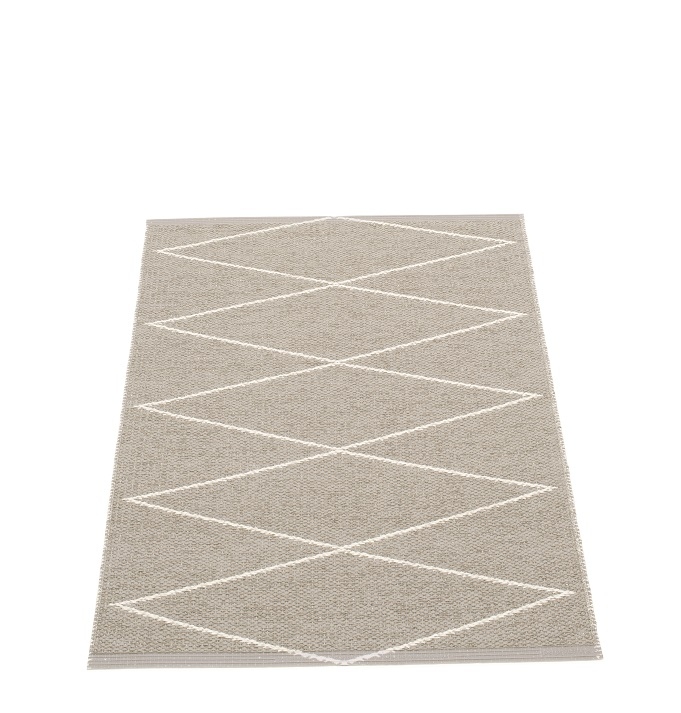 Max Tapis en plastique 70x100 cm Pappelina Boue