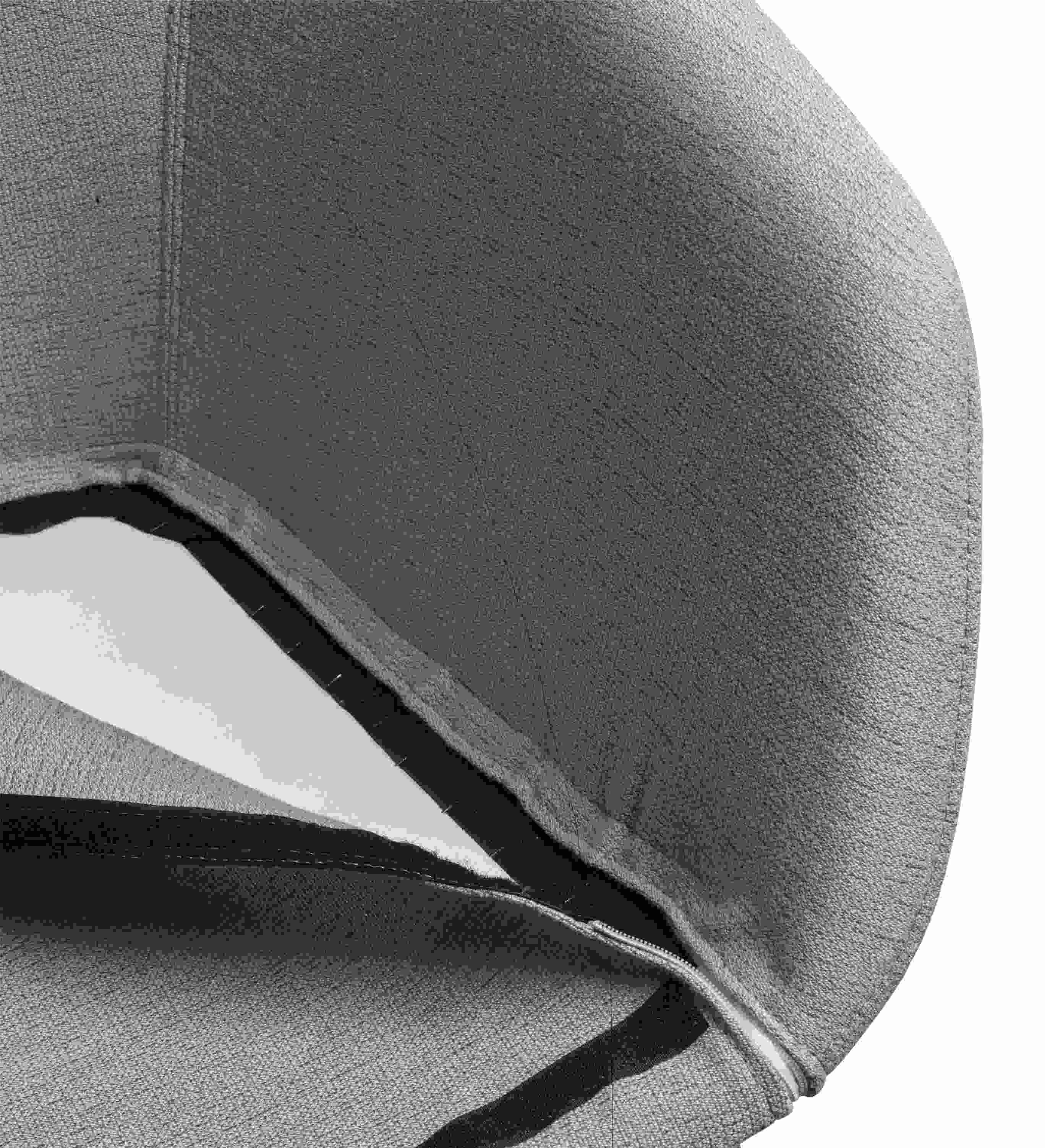 Little Giraffe Swivel Chair 3211R Removable Cover Fritz Hansen  