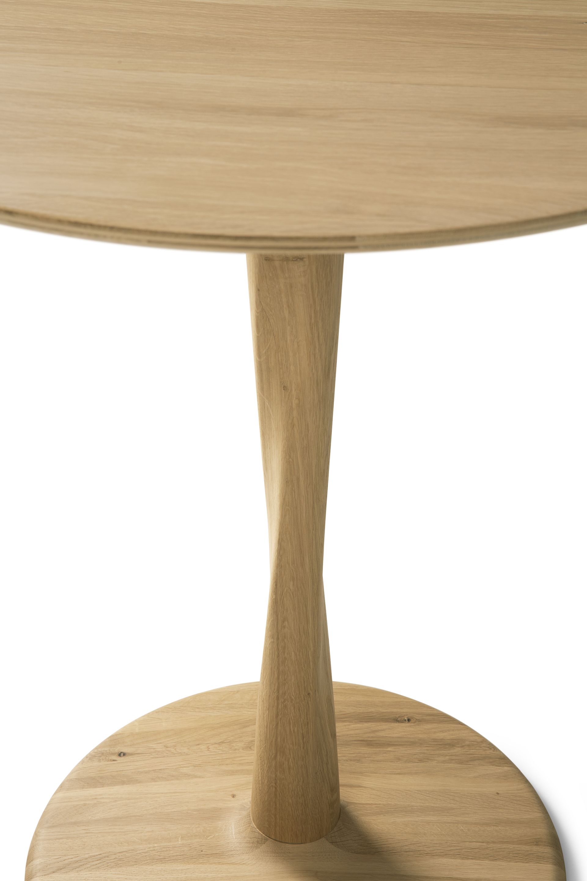 Torsion Table basse Ø70cm - chêne laqué Ethnicraft
