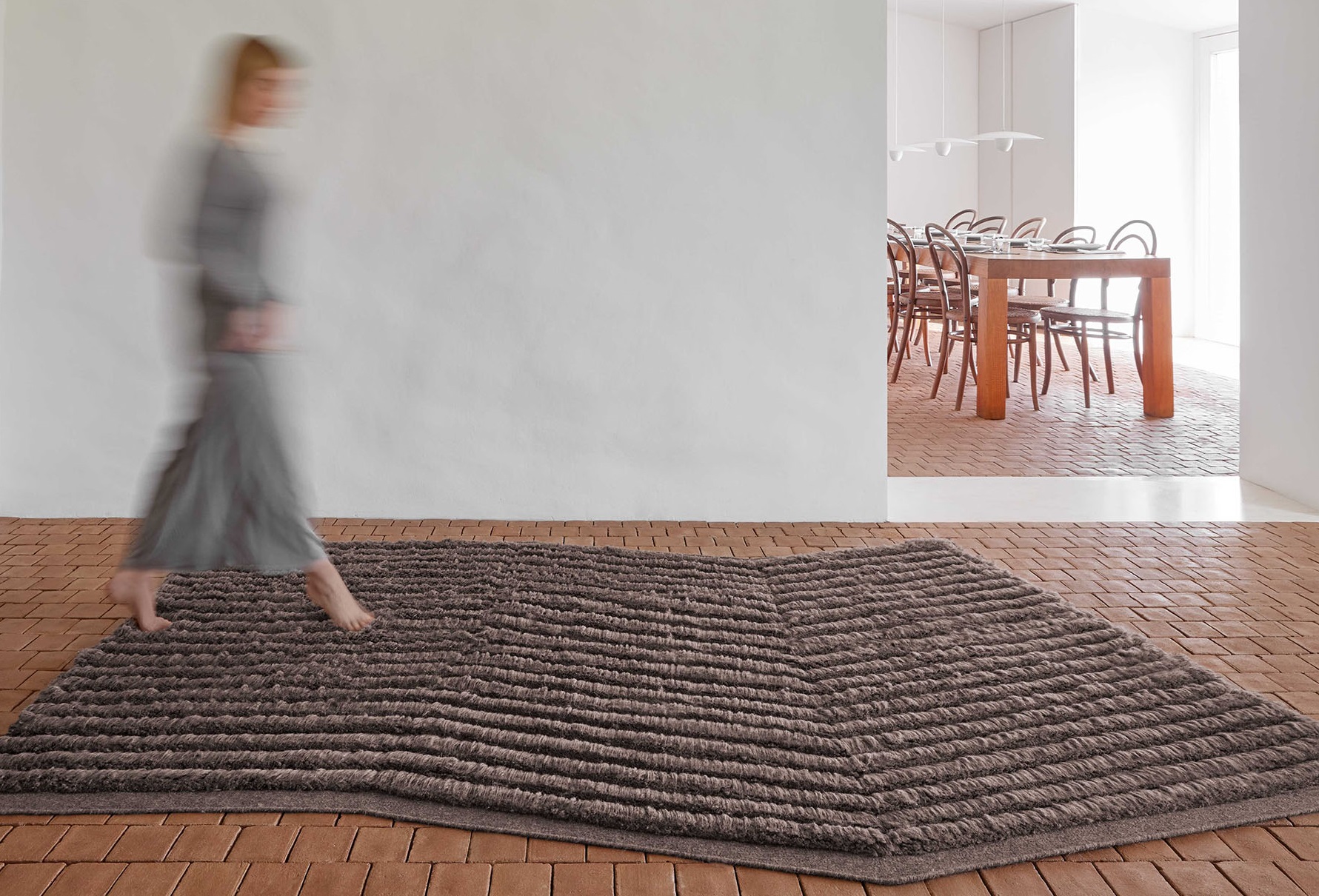 Lines Rug Tapis Gan