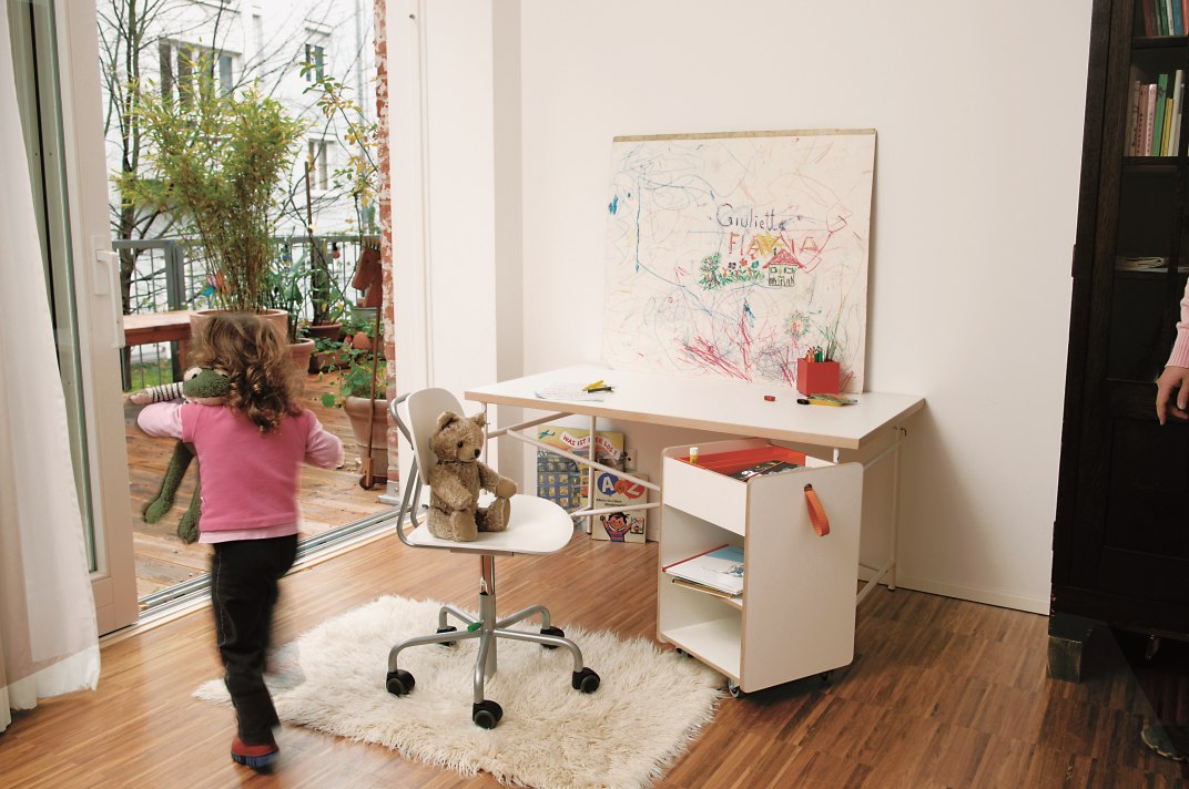 Turtle les enfants chaise pivotante Richard Lampert