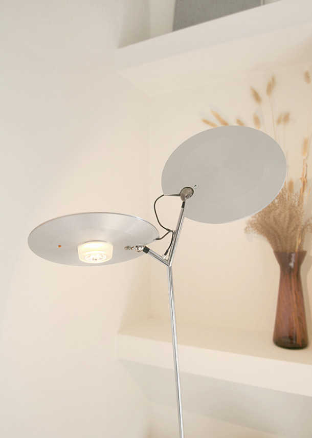 OyO S Lampadaire Baltensweiler