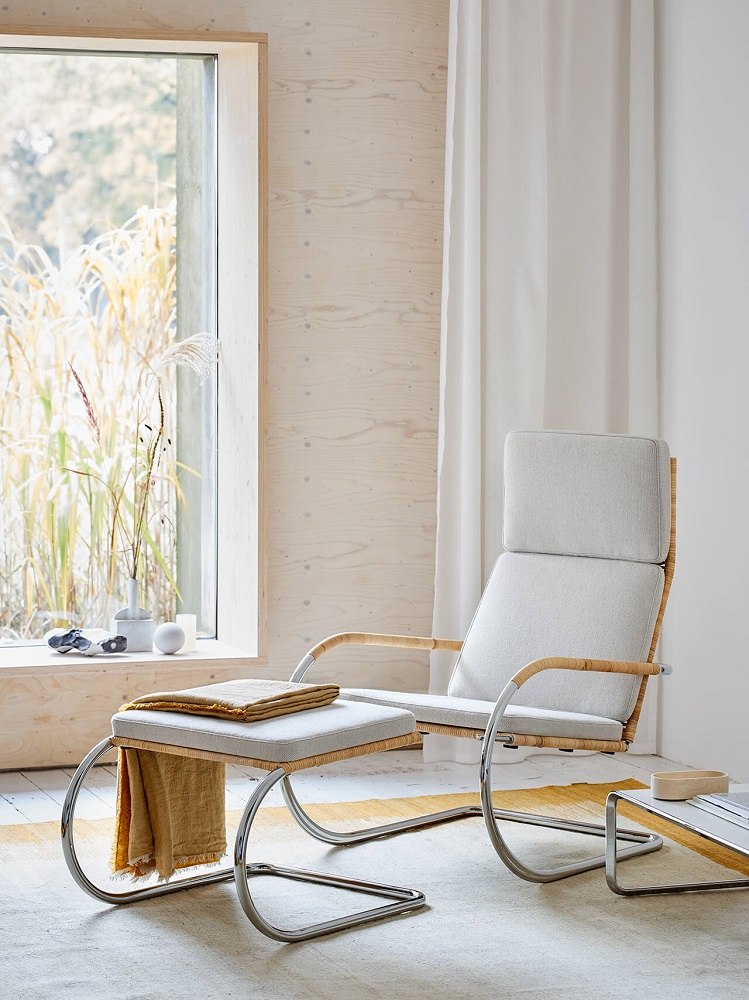 D35-1 Fauteuil en porte-à-faux avec pouf TISSU NATUREL / TISSU II ARCO CALLA Tecta PIÈCE D'EXPOSITION