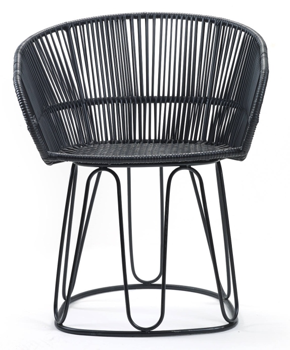 Circo Dining Chair chaise d'extérieur ames Noir mat / Noir Schwarzer Circo Dining Chair von ames, ein moderner Outdoor-Stuhl mit filigranem Metallgestell.