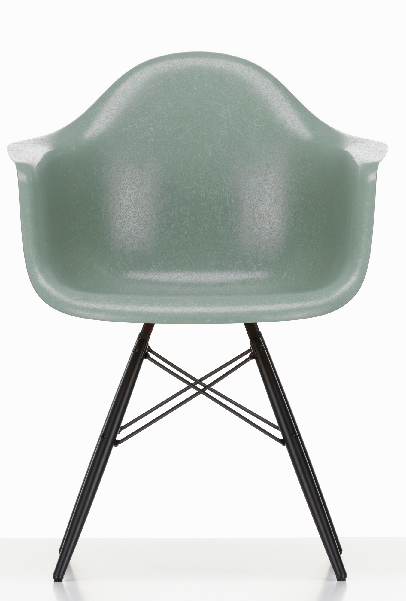 Eames Fiberglass Arm Chair DAW Chaise Vitra