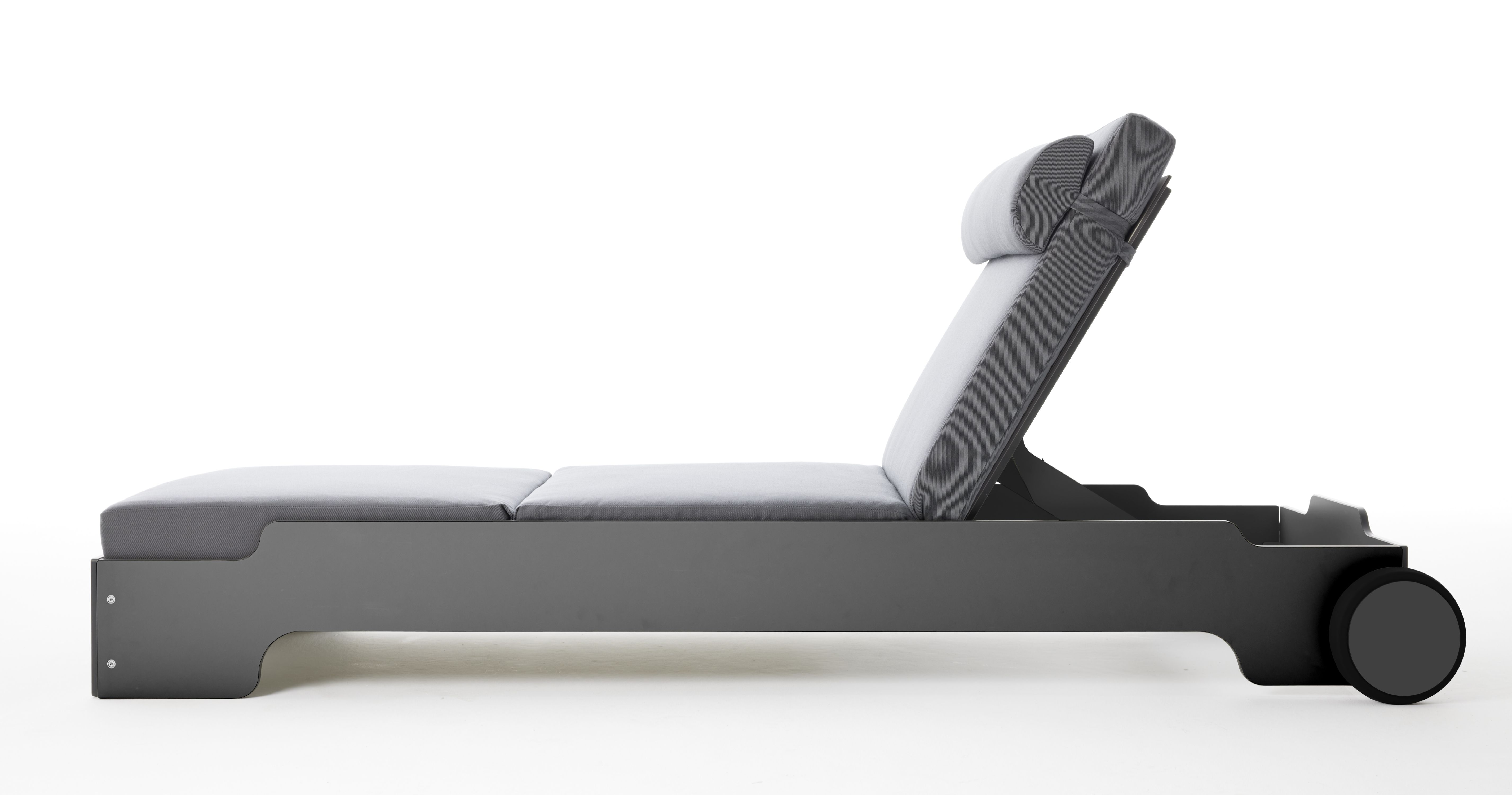 Chaise longue empilable Solara avec roues et coussin Outdoor Müller Möbelwerkstätten