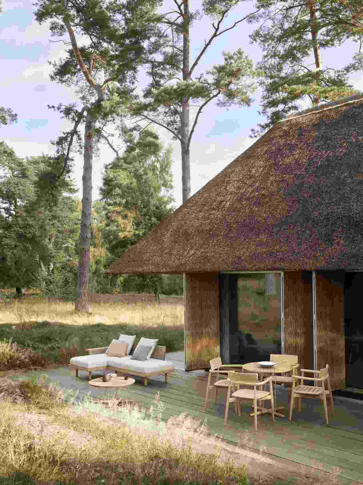 E511 Embrace Canapé module avec dossier et accoudoir Outdoor Carl Hansen & Søn