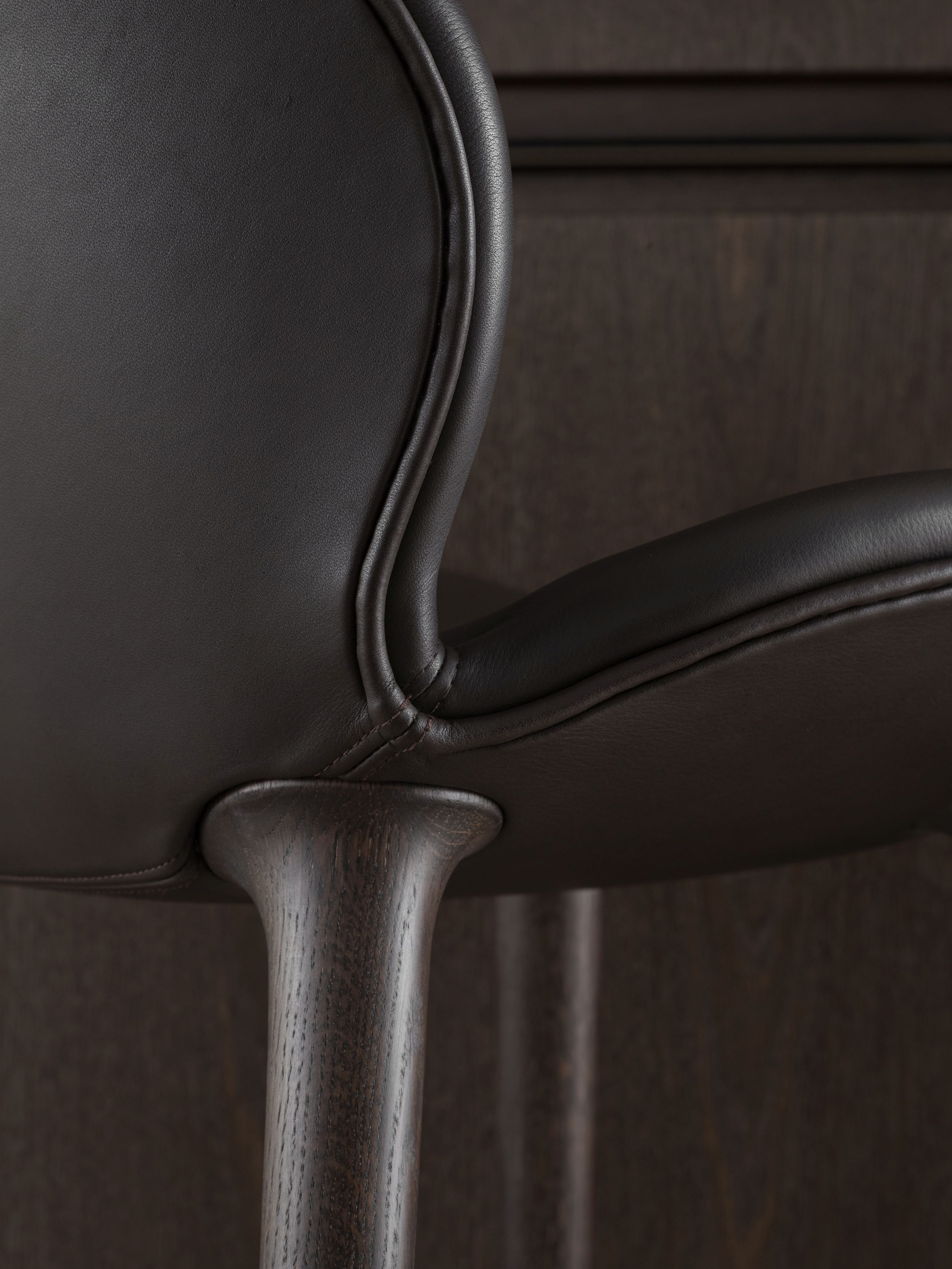 Lodge Tabouret de bar chêne foncé / cuir brun foncé Vipp