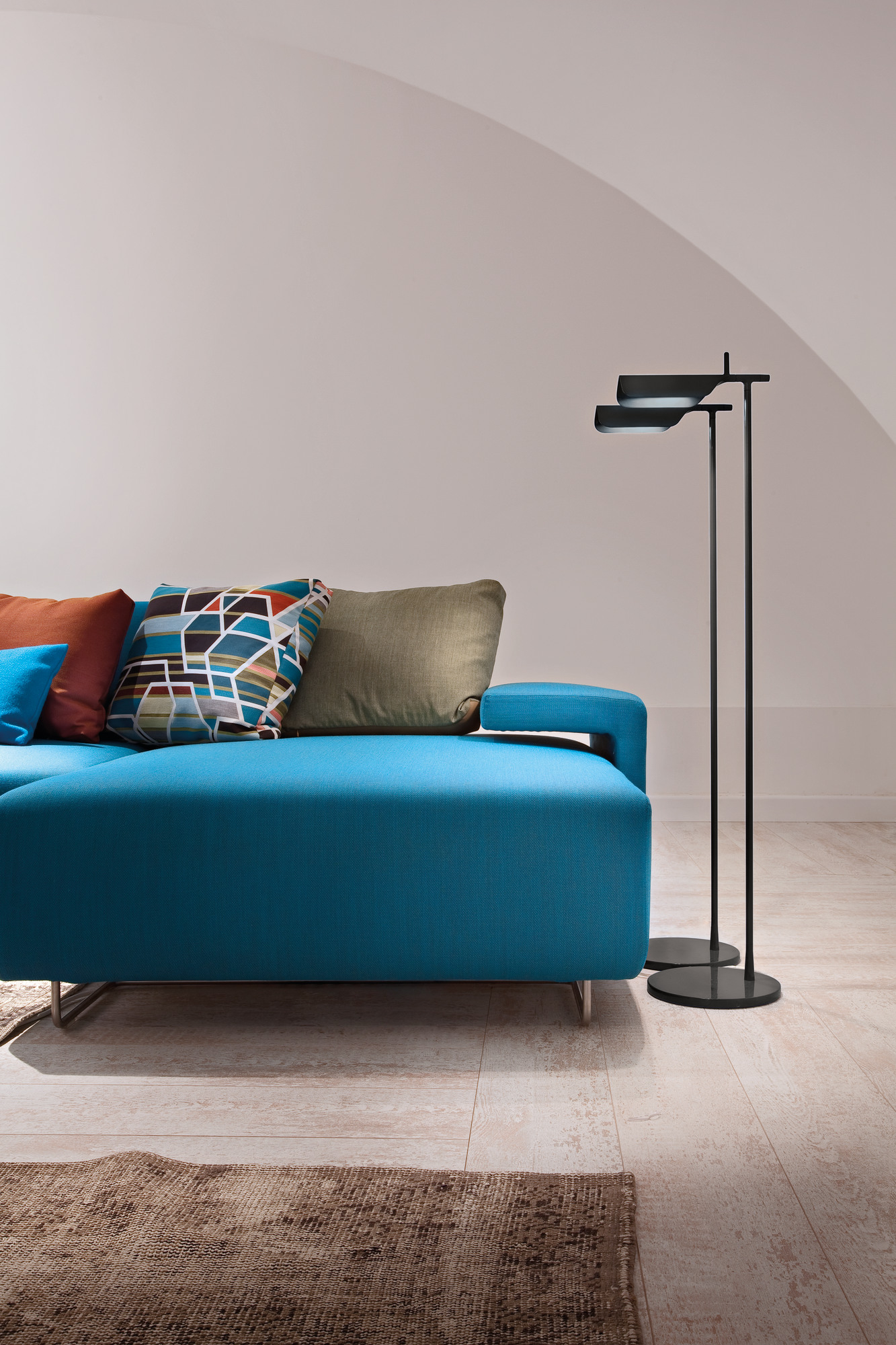 Tab F LED Lampadaire Flos