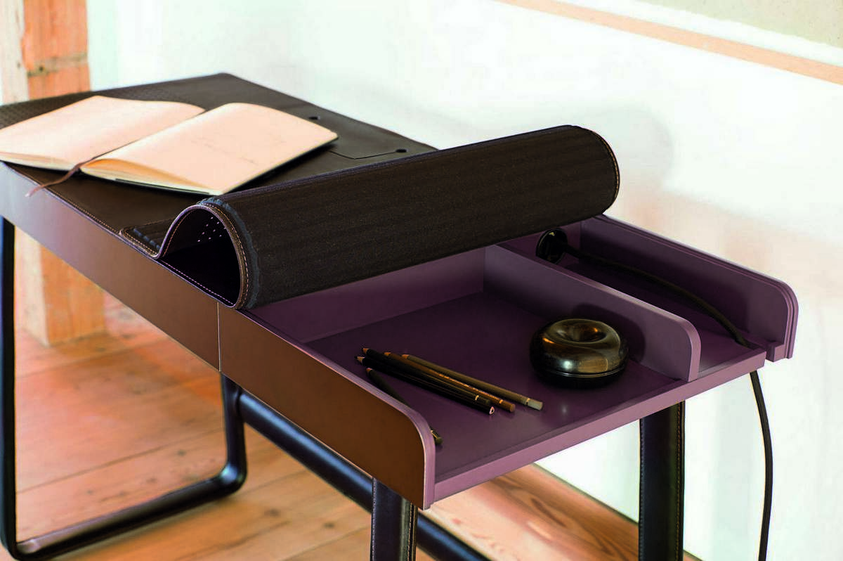 Pegasus Home Desk bureau ClassiCon