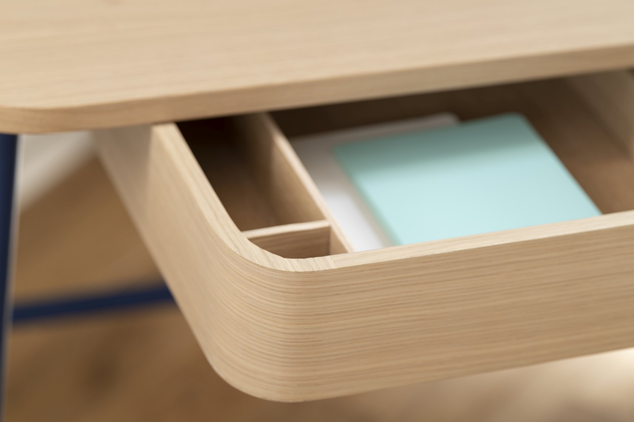 Victor Bureau Hartô Bleu mat