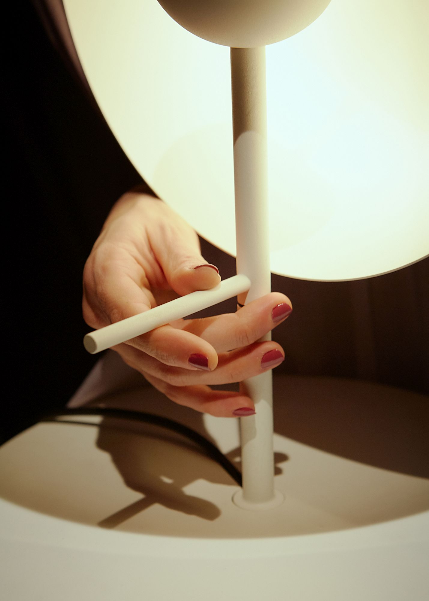 Theia M Lampe de table blanc Marset