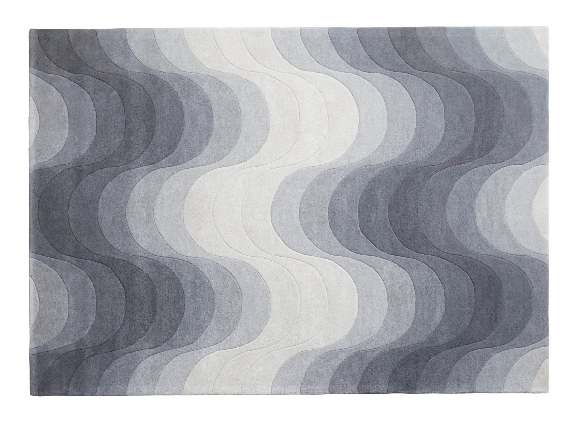 Wave Rug Teppich Grau Verpan: Rechteckiger Teppich mit wellenförmigem Muster in verschiedenen Grautönen und Weiß.
