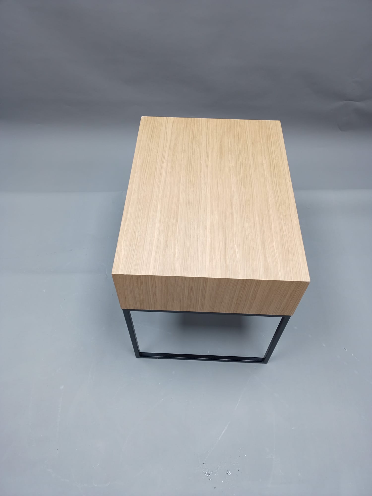 Table d'appoint Dina, chêne naturel, Jan Kurtz, exemplaire défectueux 