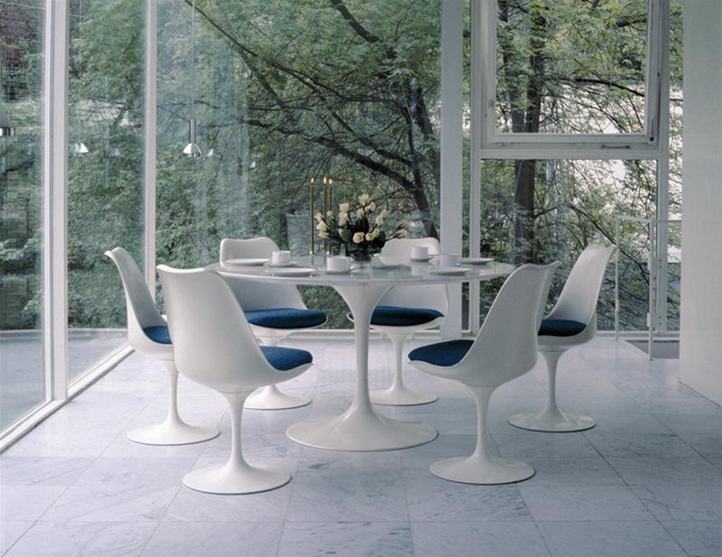 Chaise Tulipe, chaise non pivotante, Knoll International PIÈCE D'EXPOSITION